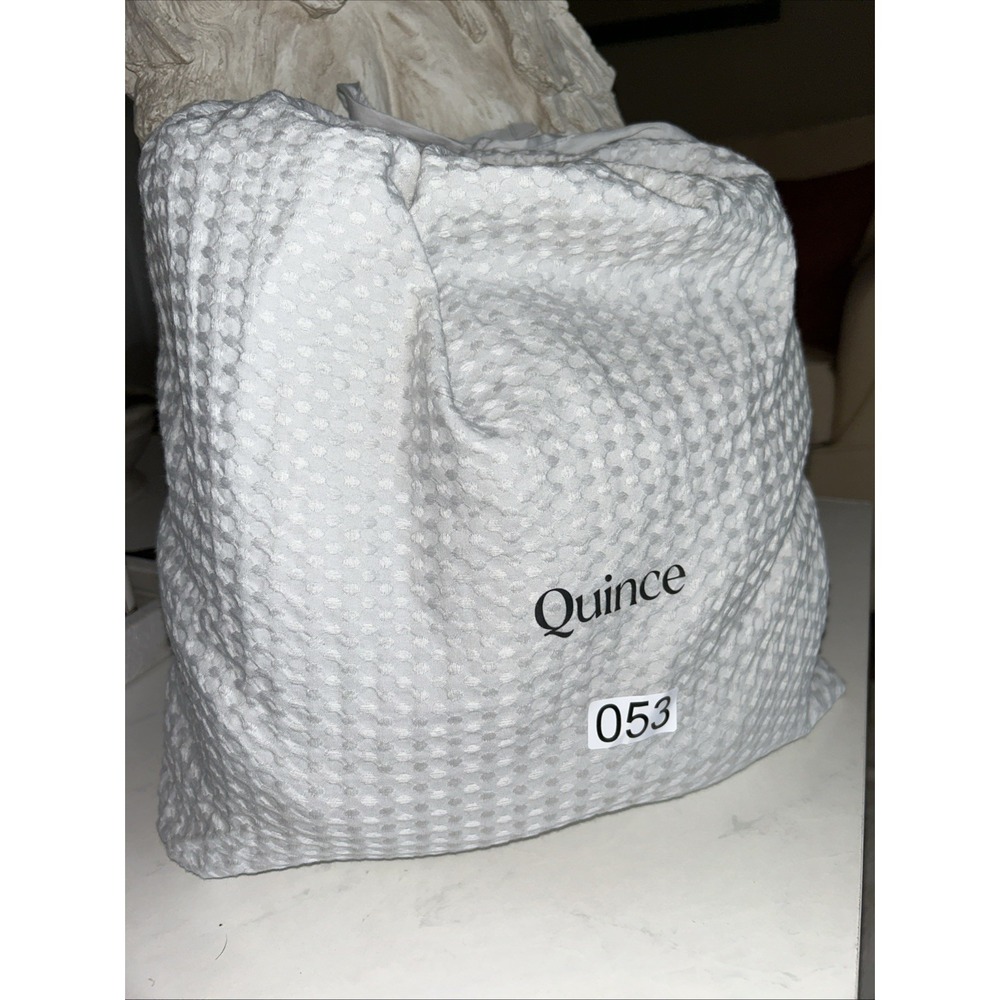 NEW QUINCE LUXE HONEY COMB DUVET COVER QUEEN LIGHT GREY